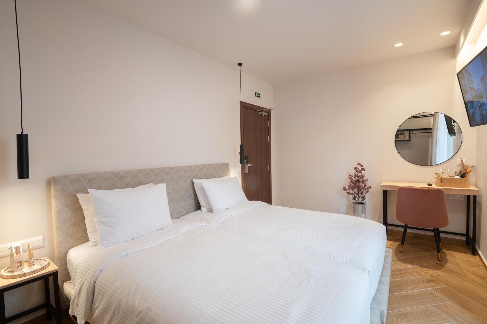 Ira - Ηρα Hotel Kalamata Exteriör bild